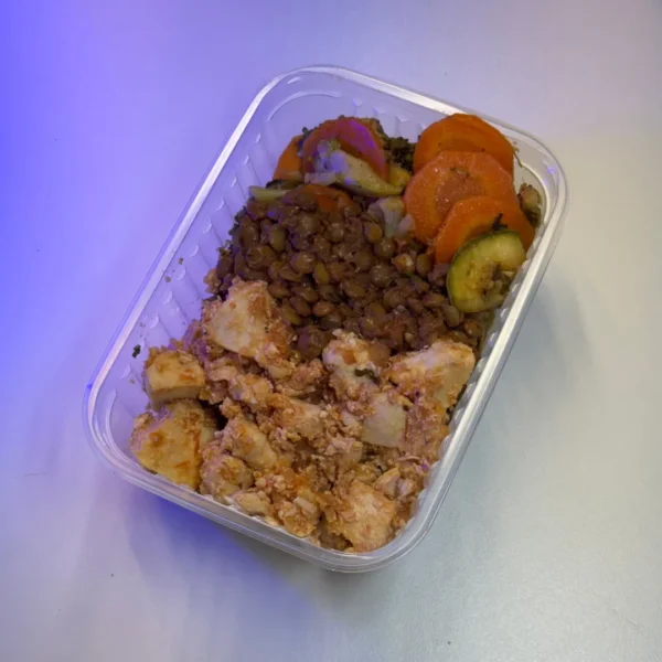 Frango em cubos com letilha e mix de legumes (T13)