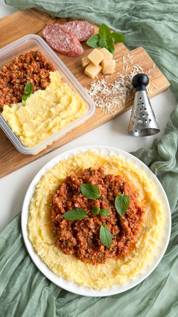 Ragu de linguiça e polenta com queijo parmesão (G15) - Image 5