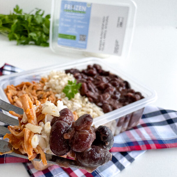 Mignon suíno com feijão e arroz branco (T10)