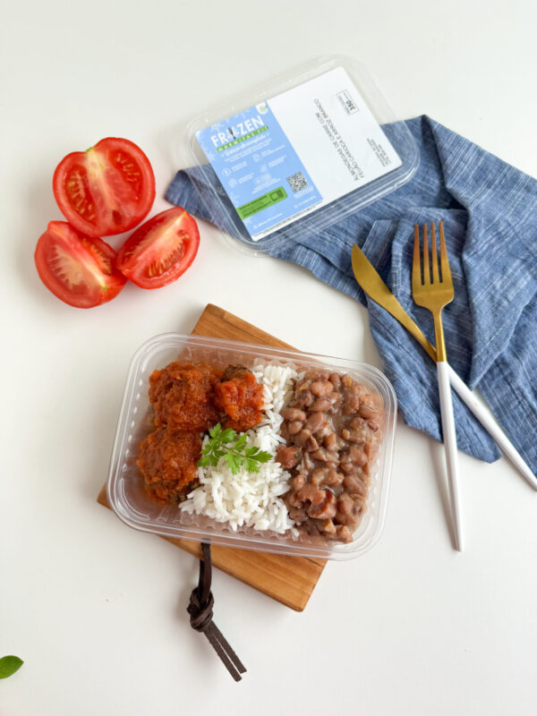 Almôndegas de carne com feijão carioca e arroz branco (IN5)
