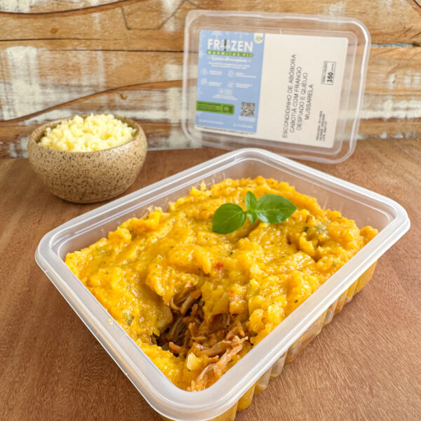 Escondidinho de abóbora cabotiá com frango desfiado e queijo mussarela (L14)
