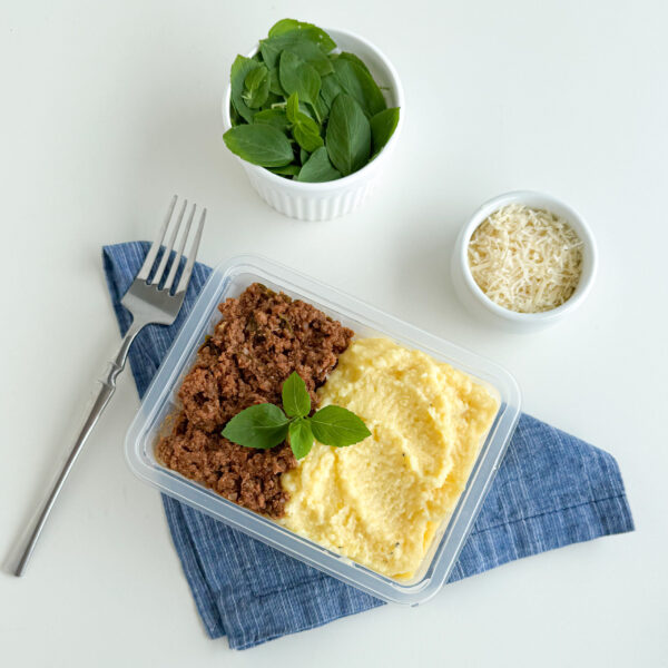 Polenta com queijo parmesão à bolonhesa (G13)